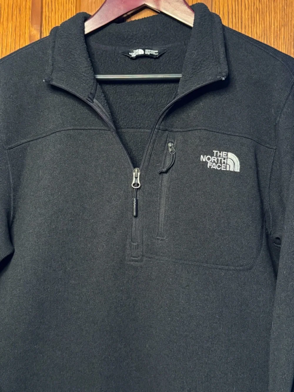 The North Face Gordon Lyons Black Fleece Pullover 1/4 Zip Sweater Knit Outdoor